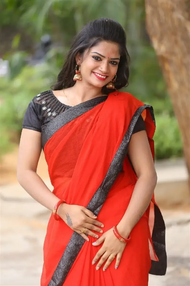 Telugu Girl Srujana in Red Saree at Vetaadutha Movie Opening